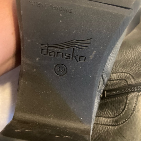 Dansko heeled shoes size 39 - Picture 4 of 6